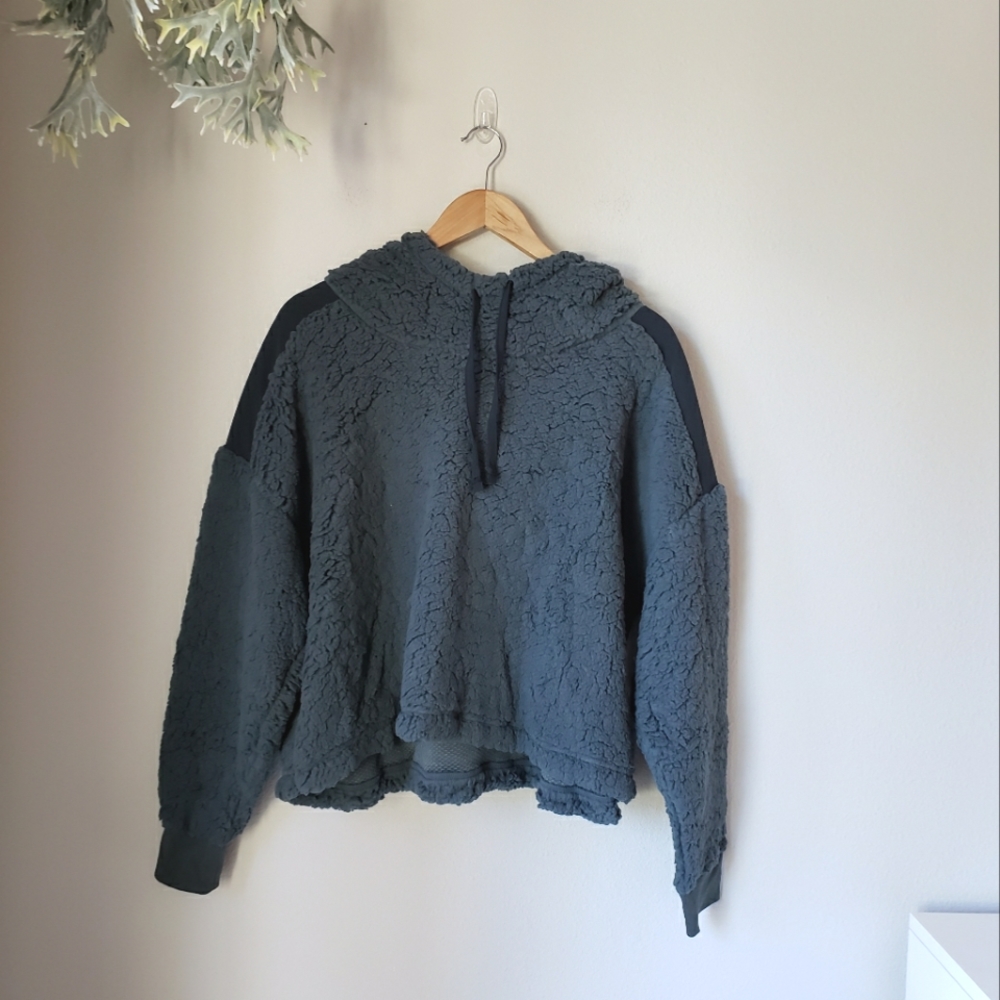 Zella | Fleece Sherpa Funnel Neck Hooded Pullover - Picture 10 of 10